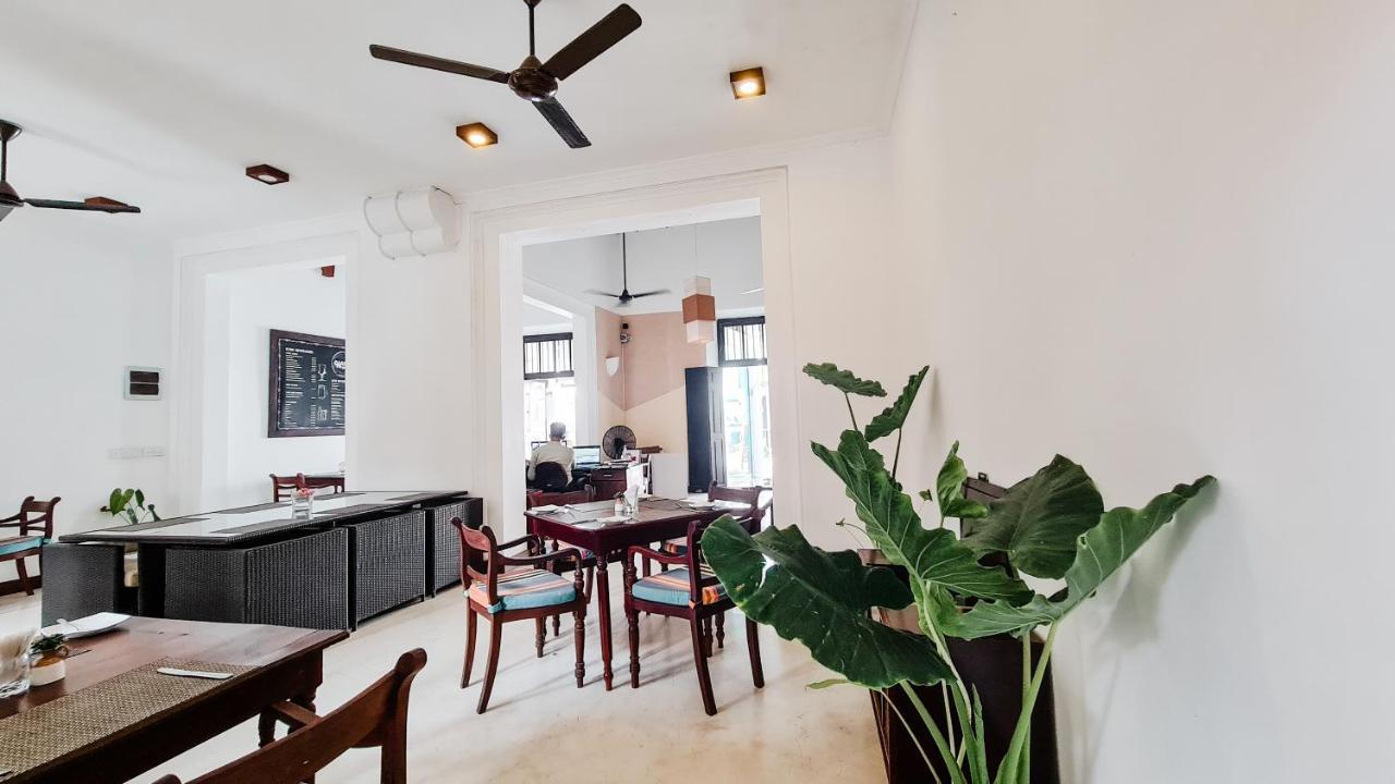 56 By Deco - Galle Fort Exterior photo
