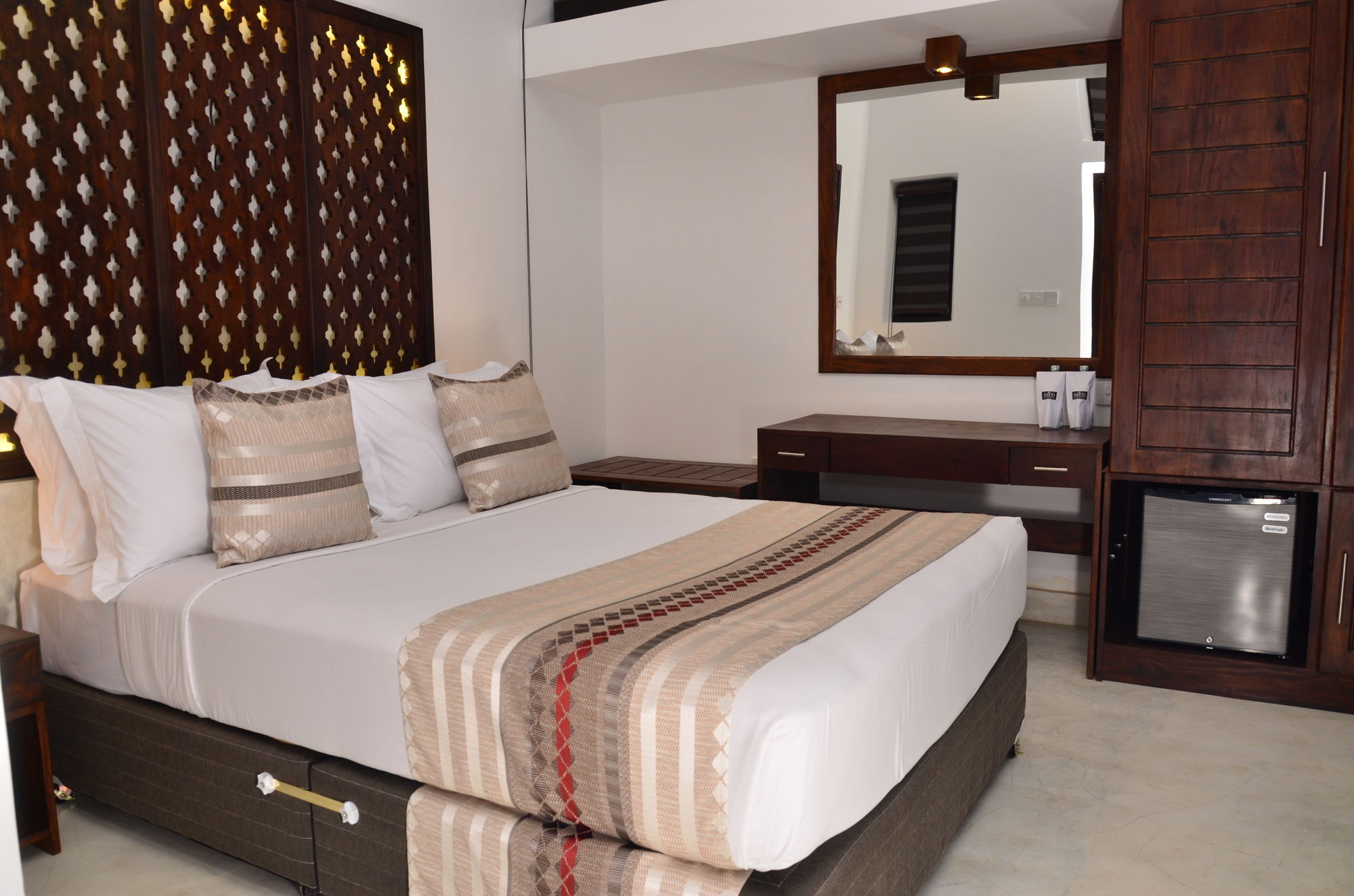 56 By Deco - Galle Fort Exterior photo