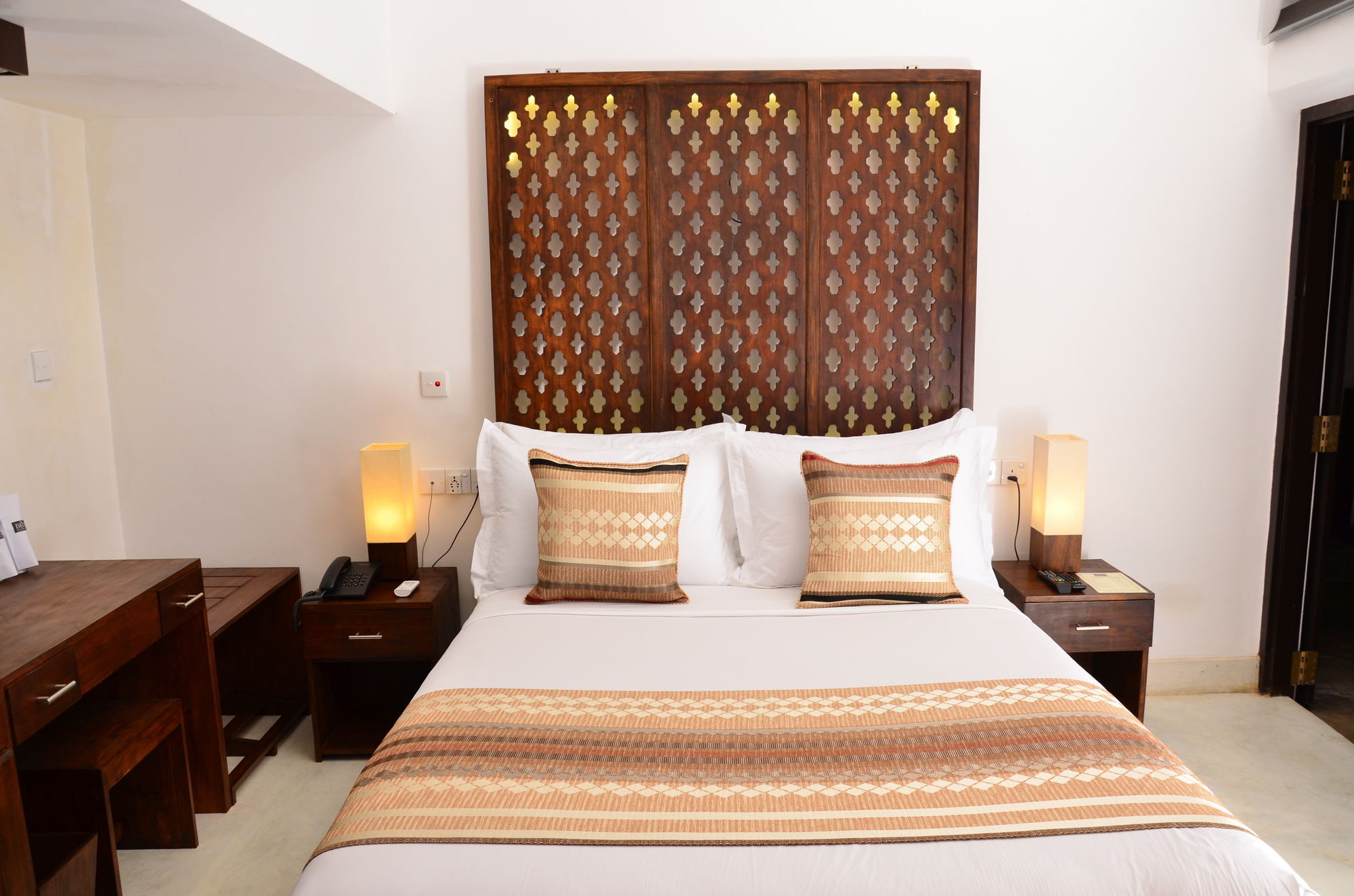 56 By Deco - Galle Fort Exterior photo
