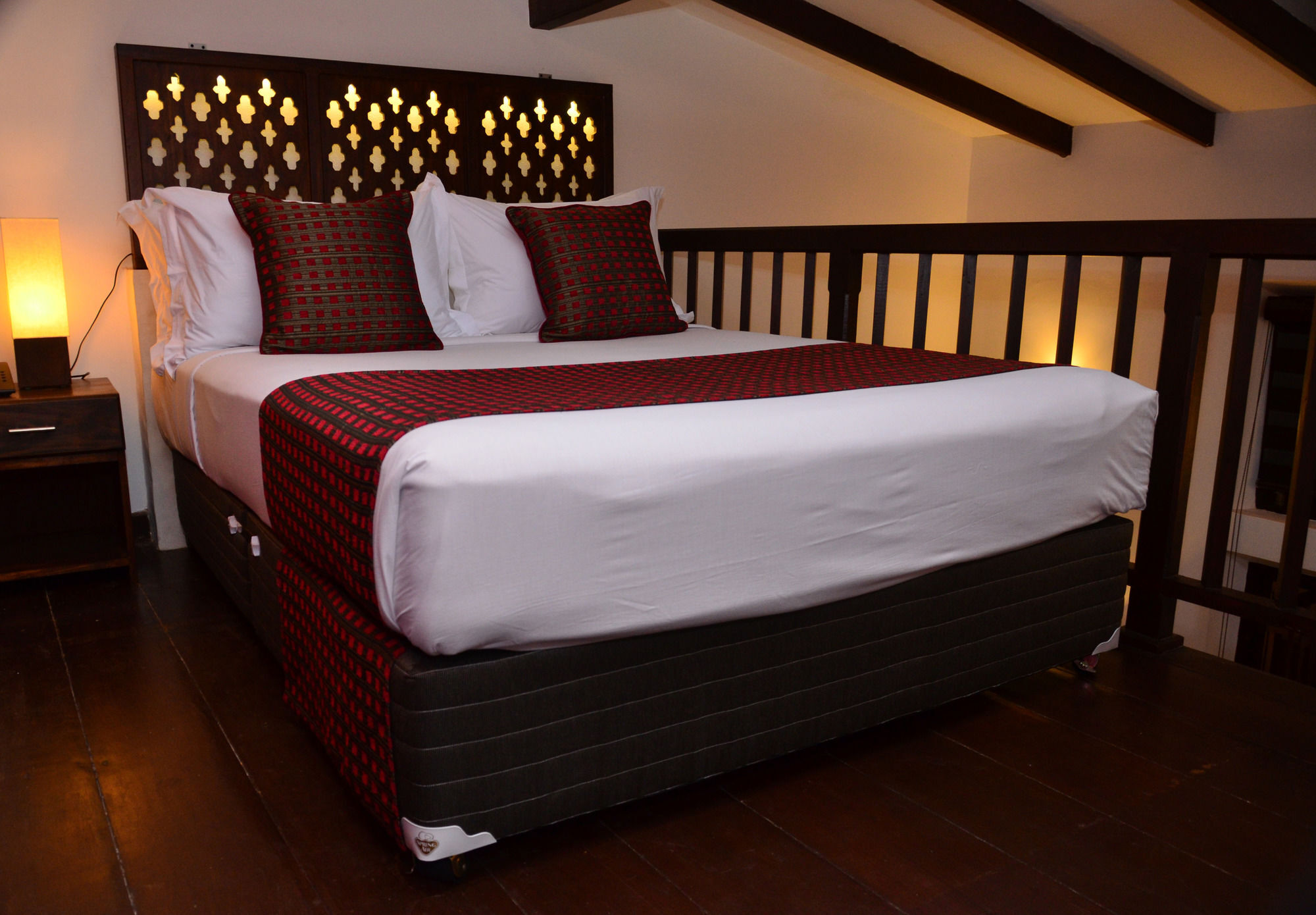 56 By Deco - Galle Fort Exterior photo
